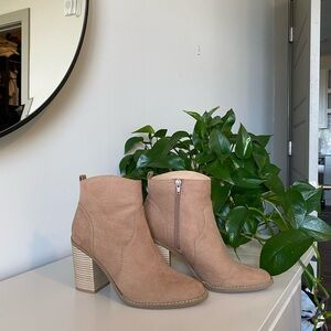 Express: Tan Suede Ankle Boots. Size 8